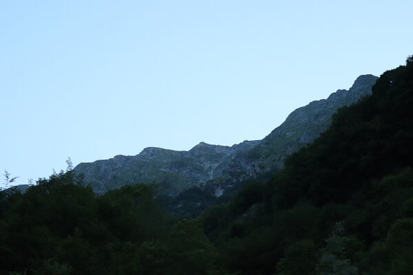 Toscana, Vagli Sotto, Alpi Apuane, 17.6.2023
Valle d'Arnetola - večerní pohled na Monte Tambura.
Keywords: Toscana Vagli Sotto Alpi Apuane Monte Tambura