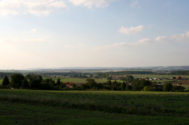 Všestary, Lípa, 16.9.2011
Pohled z Chlumu na Hořický kraj.
Klíčová slova: Všestary Lípa Chlum