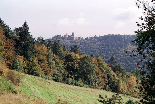 Bardejov, 2.10.2004
Pohled z Ostré Hôrky na hrad Zborov.
Mots-clés: Bardejov hrad Zborov