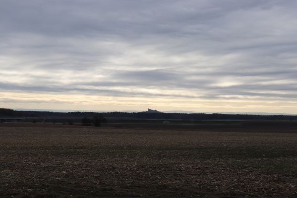 Borek, 23.11.2021
Pohled na Kunětickou horu od Borkovského kopce.
Schlüsselwörter: Borek Borkovský kopec Kunětická hora