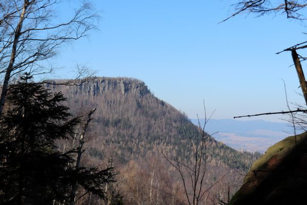 Božanov, 28.2.2021
Broumovské stěny, vrch Koruna ze Suchého vrchu.
Klíčová slova: Božanov Broumovské stěny vrch Koruna