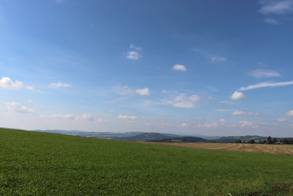 Suchý Důl, 7.9.2022
Nad Slavným.
Klíčová slova: Broumovské stěny Suchý Důl Slavný Ostaš