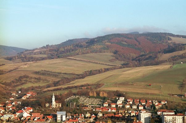 Brumov-Bylnice, 3.11.2003
Pohled na Brumov-Bylnici od západu z vrchu Březové. 
Mots-clés: Bílé Karpaty Brumov-Bylnice