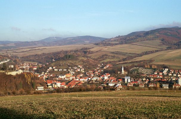 Brumov-Bylnice, 3.11.2003
Pohled na Brumov-Bylnici od západu z vrchu Březové.
Klíčová slova: Bílé Karpaty Brumov-Bylnice