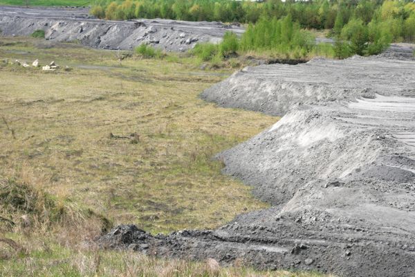 Bukovina nad Labem, 1.5.2010
Popílkoviště Opatovické elektrárny.
Schlüsselwörter: Bukovina nad Labem popílkoviště