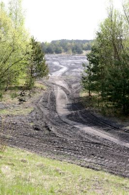 Bukovina nad Labem, 27.4.2010
Popílkoviště Opatovické elektrárny.
Klíčová slova: Bukovina nad Labem popílkoviště