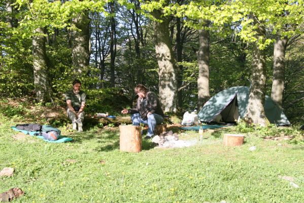 Ajdovščina, 15.5.2017
Trnovski gozd - Čaven. U koče Antona Bavčerja na Čavnu.
Klíčová slova: Ajdovščina Trnovski gozd Čaven koča na Čavnu Dušánek Samek