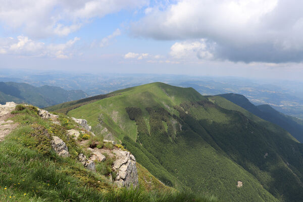 Lizzano in Belvedere, 16.6.2023
Parco Regionalle Corno alle Scale. Balzi dell'Ora - pohled na La Nuda Mt.
Keywords: Emilia-Romagna Appennino Tosco Emiliano Lizzano in Belvedere Parco Regionale Corno alle Scale Cavone Rio Piano Corno alle Scale