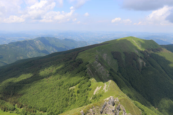 Lizzano in Belvedere, 16.6.2023
Parco Regionalle Corno alle Scale, Punta Sofia Mt. Pohled na La Nuda Mt.
Keywords: Emilia-Romagna Appennino Tosco Emiliano Lizzano in Belvedere Parco Regionalle Corno alle Scale Cavone Rio Piano Corno alle Scale Anostirus colacurcioi