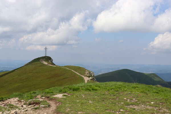 Lizzano in Belvedere, 16.6.2023
Parco Regionalle Corno alle Scale. Pohled z Corno alle Scale na Punta Sofia. 
Schlüsselwörter: Emilia-Romagna Appennino Tosco Emiliano Lizzano in Belvedere Parco Regionalle Corno alle Scale Cavone Rio Piano Corno alle Scale