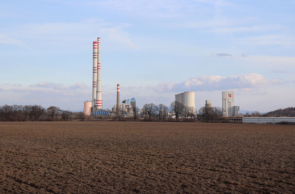 Dolní Lutyně, 22.3.2023
Pohled na elektrárnu Dětmarovice od Bezdínka.
Klíčová slova: Dolní Lutyně Bezdínek dubová alej