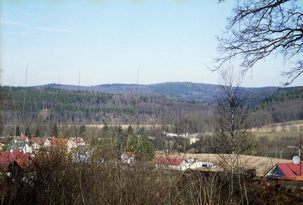 Hluboká nad Vltavou, 10.3.2003
Stará obora a vrch Velký Kameník od Hluboké nad Vltavou - Zámostí.


Schlüsselwörter: Hluboká nad Vltavou Zámostí Stará obora Velký Kameník