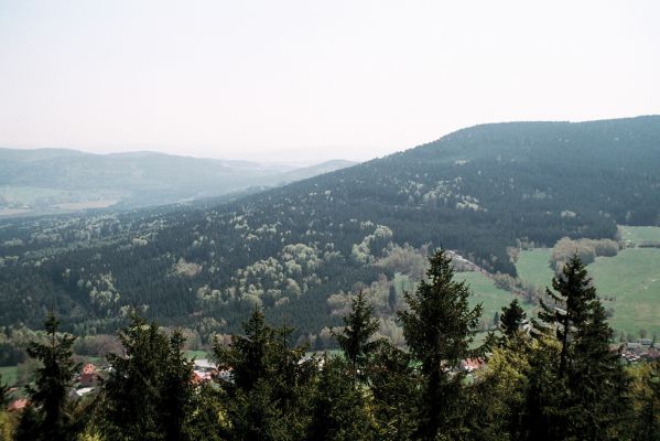 Novohradské hory, Hojná Voda, 5.5.2006
Pohled z Kraví hory na Vysokou.
Keywords: Novohradské hory Hojná Voda Kraví hora