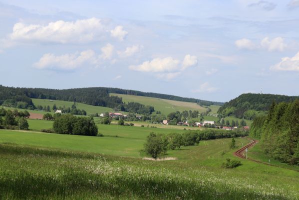 Horní Adršpach, 1.6.2019
Pohled na Horní Adršpach od Hodkovic.
Klíčová slova: Horní Adršpach