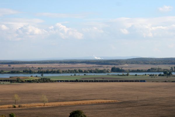 Hradčany, 7.10.2009
Pohled z rezervace Báň na Železné hory. 
Klíčová slova: Hradčany Báň Železné hory Chvaletice