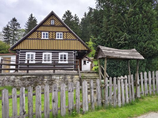 Teplice nad Metují, Lachov, 6.5.2025
Klíčová slova: Teplice nad Metují Lachov