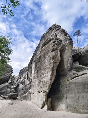 Žďár nad Metují, 6.5.2025
Kočičí skály, Kočičí hrad.
Klíčová slova: Žďár nad Metují vrch Ostaš Kočičí skály