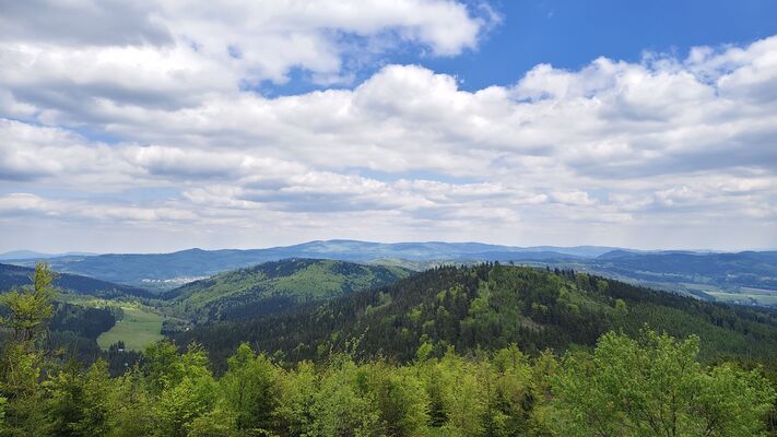 Meziměstí, Ruprechtice, 12.5.2025
Ruprechtický Špičák - pohled na Soví hory.
Klíčová slova: Meziměstí Ruprechtice Javoří hory Ruprechtický Špičák
