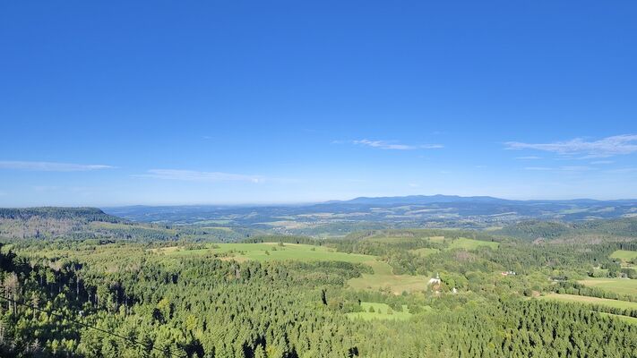 Karlów, 20.9.2025
Velká Hejšovina, pohled na Krkonoše.
Klíčová slova: Karlów Stolové hory Góry Stołowe Velká Hejšovina Szczeliniec Wielki
