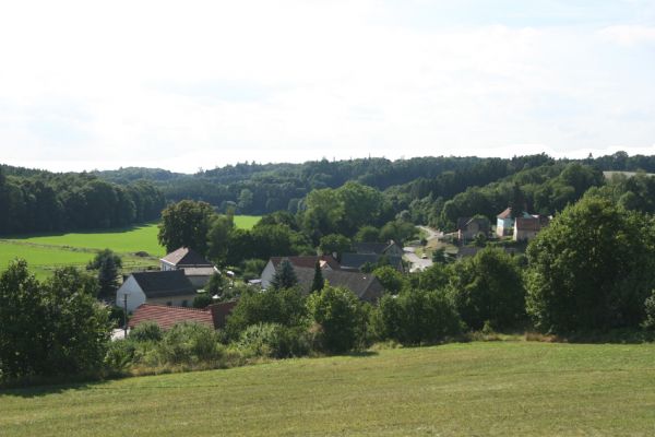 Krabčice, 18.8.2008
Pohled ne obec od východu.
Klíčová slova: Krabčice