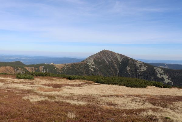 Pec pod Sněžkou, 1.10.2021
Studniční hora - pohled na Sněžku.
Schlüsselwörter: Krkonoše Pec pod Sněžkou Studniční hora Sněžka