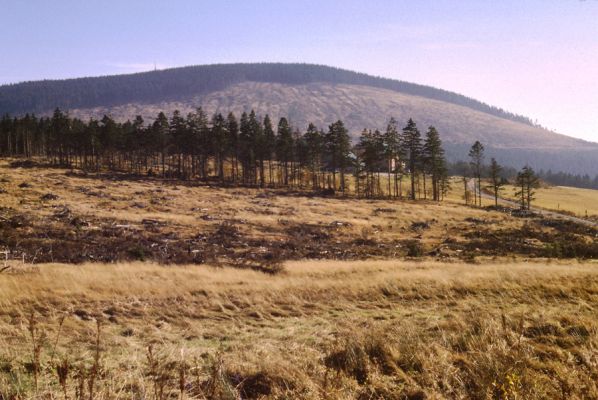 Krkonoše, Černá hora, 23.10.1989
Pohled od Liščí hory.
Klíčová slova: Krkonoše Černá hora