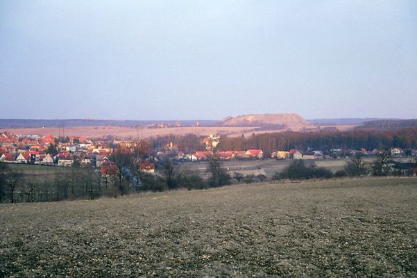 Lány, 19.3.2009
Večerní pohled na Lány od západu.
Schlüsselwörter: Lány