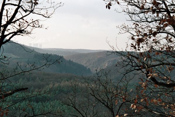 Lhánice, 1.12.2006
Údolí Jihlavy. Velká skála. Pohled na Dukovany.

Klíčová slova: Lhánice údolí Jihlavy Velká skála Dukovany