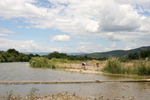 Loutra Ipatis, 31.5.2014
Štěrkové náplavy řeky Spercheios. Biotop kovaříka Zorochros kourili.



Klíčová slova: Loutra Ipatis Spercheios river Zorochros kourili Petr Brůha Bořivoj Zbuzek