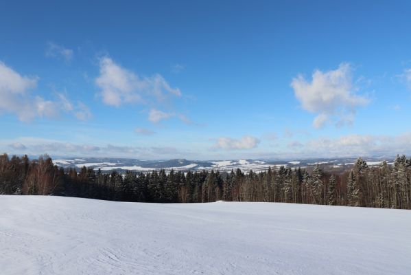 Bukowina Kłodzka, 22.1.2022
Pohled na Ostaš.
Mots-clés: Bukowina Kłodzka Ostaš