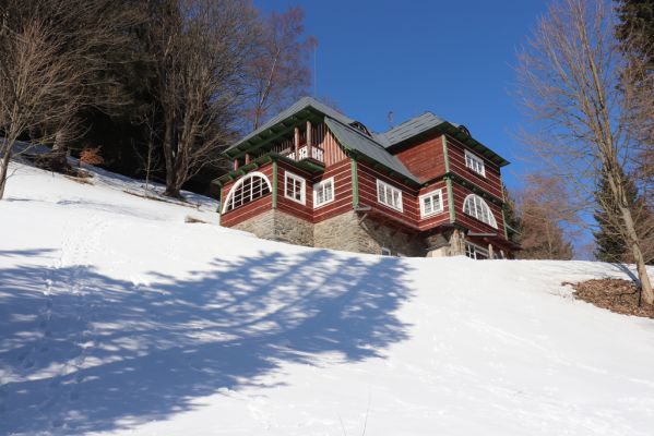 Malá Úpa, 1.3.2022
Dolní Malá Úpa, Krakonošovo údolí.
Schlüsselwörter: Krkonoše Dolní Malá Úpa Krakonošovo údolí