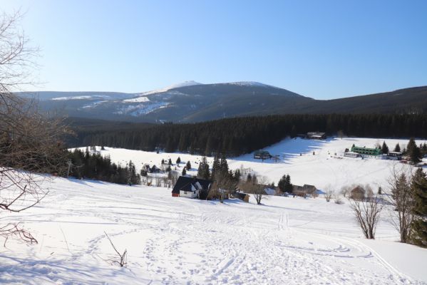 Malá Úpa, 1.3.2022
Horní Malá Úpa - pohled na Sněžku.
Klíčová slova: Krkonoše Horní Malá Úpa Sněžka