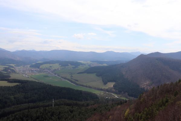 Malé Ledenice, 17.4.2019
Strážovské vrchy, vrch Dúpna. Pohled na obec Domaniža.
Klíčová slova: Malé Ledenice Strážovske vrchy vrch Dúpna Domaniža