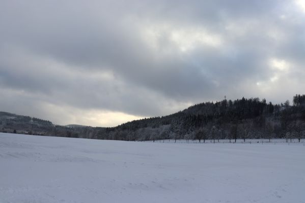 Deštné v Orlických horách, 18.1.2021
Plasnice, V Dolcích - pohled na Chřiby.
Schlüsselwörter: Orlické hory Deštné v Orlických horách Plasnice V Dolcích Chřiby