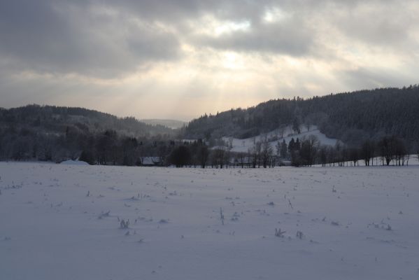 Deštné v Orlických horách, 18.1.2021
Plasnice, Na Úhoru - pohled na Plasnici a Chřiby.
Klíčová slova: Orlické hory Deštné v Orlických horách Plasnice Na Úhoru Chřiby