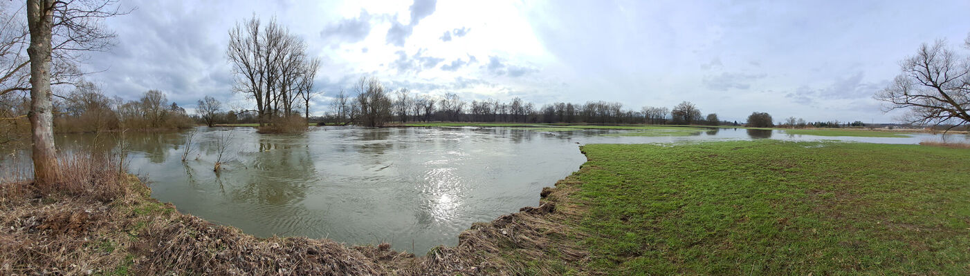 Týniště nad Orlicí, Petrovičky, 26.2.2024
Meandry Orlice.
Keywords: Týniště nad Orlicí Petrovičky meandry Orlice