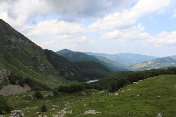 Pievepelago, 17.6.2023
Parco regionalle dell´Alto Appennnino Modenese, Lago Baccio - Monte Rondinaio. 
Klíčová slova: Provincia di Modena Emilia-Romagna Pievepelago Parco regionalle dell´Alto Appennnino Modenese Lago Baccio Monte Rondinaio Anostirus maccapanii