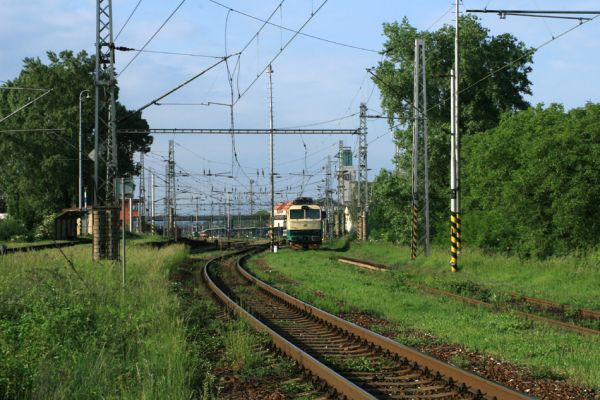 Hradec Králové, hlavní nádraží, 23.5.2007
Pohled od jižního zhlaví.
Schlüsselwörter: Hradec Králové nádraží