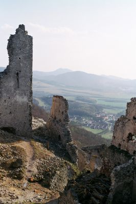 Plavecké Podhradie, 16.4.2003
Plavecký hrad.


Schlüsselwörter: Plavecké Podhradie Plavecký hrad