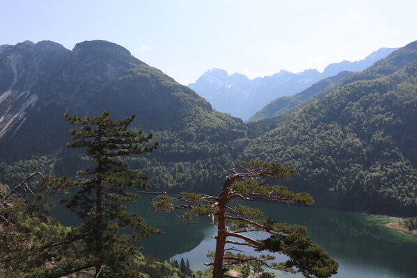 Tarvisio, 23.5.2023
Lago del Predil.
Klíčová slova: Tarvisio Lago del Predil Vette Scabre