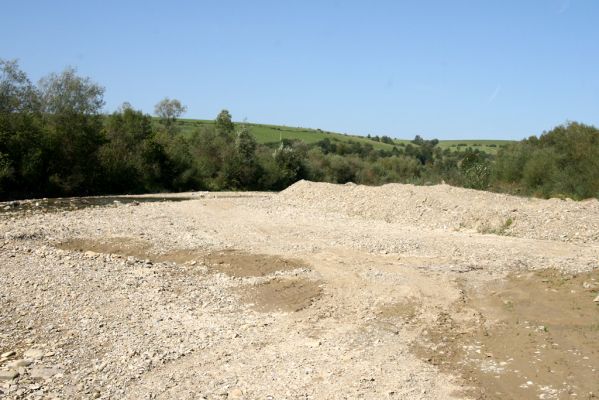 Sveržov, 17.9.2014
Meandry Kamence - zregulováno.


Schlüsselwörter: Sveržov řeka Kamenec