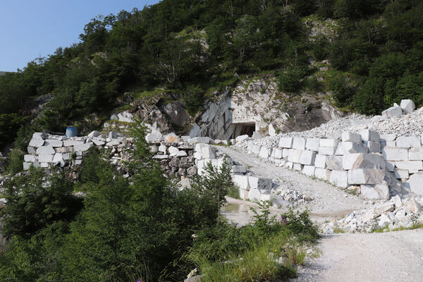 Toscana, Vagli Sotto, Alpi Apuane, 18.6.2023
Cesta z Valle d'Arnetola na Monte Tambura - mramorový lom.
Schlüsselwörter: Toscana Vagli Sotto Alpi Apuane Monte Tambura