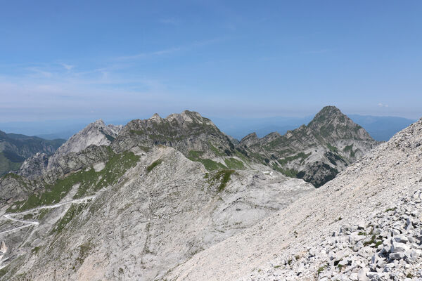 Toscana, Vagli Sotto, Alpi Apuane, 18.6.2023
Monte Crispo z Monte Tambura.
Mots-clés: Toscana Vagli Sotto Alpi Apuane Monte Tambura Anostirus marginatus