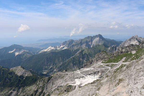 Toscana, Vagli Sotto, Alpi Apuane, 18.6.2023
Pohled z Monte Tambura.
Klíčová slova: Toscana Vagli Sotto Alpi Apuane Monte Tambura Anostirus marginatus