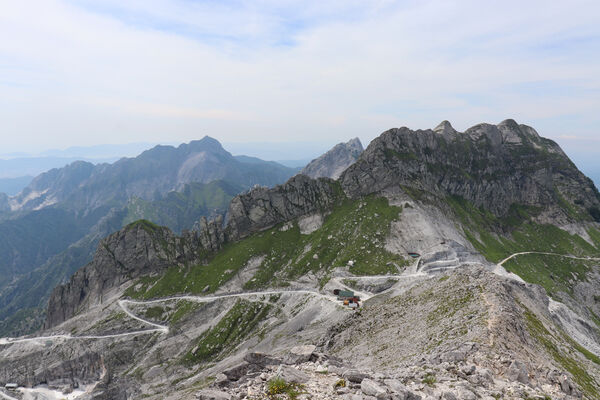 Toscana, Vagli Sotto, Alpi Apuane, 18.6.2023
Alpi Apuane z Monte Crispo.
Klíčová slova: Toscana Vagli Sotto Alpi Apuane Monte Crispo