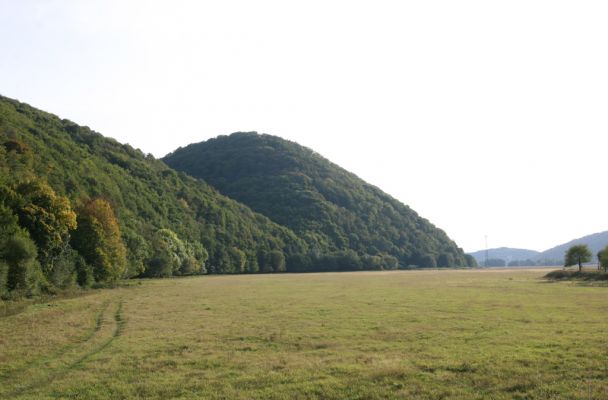 Tekovská Breznica, 30.9.2012
Štiavnické vrchy, vrch Pustý hrad. Pohled od severu.
Keywords: Tekovská Breznica Štiavnické vrchy Pustý hrad