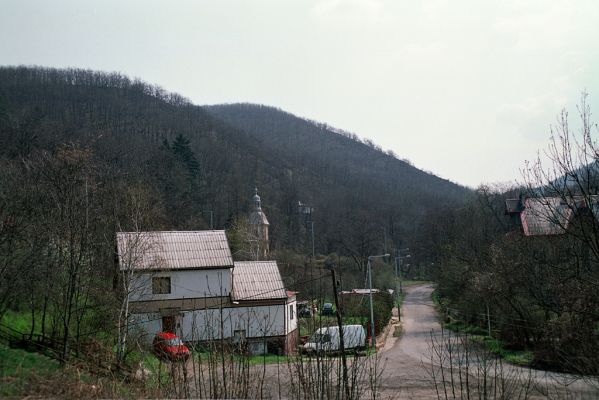 Praha - Zbraslav, 14.4.2005
Břežanské údolí, Šance.


Mots-clés: Praha Zbraslav Břežanské údolí Šance