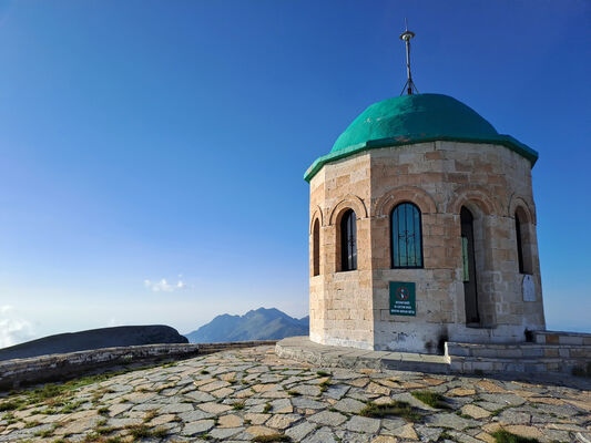 Mount Tomorr, 29.6.2024
Svatyně Abbas Ali Türbe na vrcholu Tomorr (2384 m).
Klíčová slova: Albania Berat Mount Tomorr