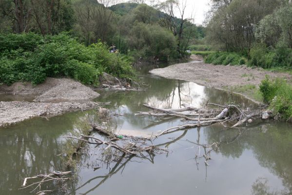 Ubľa, 17.6.2011
Meandry Ublianky.



Mots-clés: Ubľa řeka Ublianka