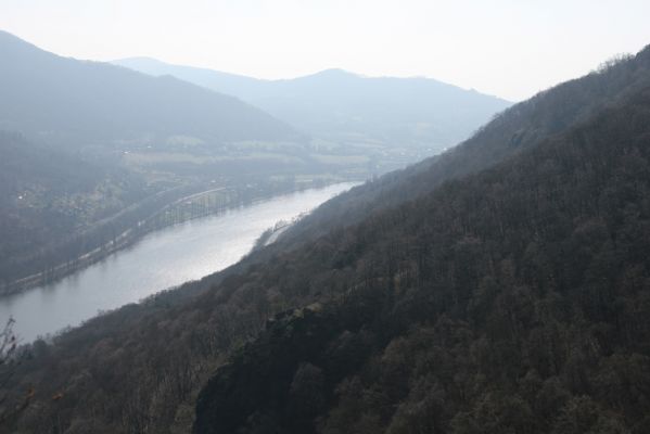 Stebno, 27.3.2016
Vaňovský vrch - Josefínka, pohled z vyhlídky na jih.



Schlüsselwörter: Stebno Vaňovský vrch Josefínka Panenská skála Labe
